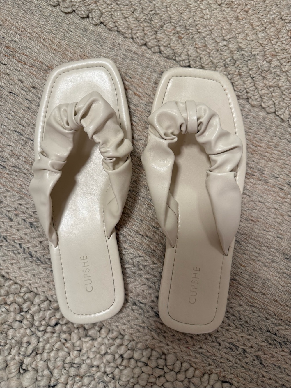 Cupshe White Ruched Square-Toe Slide Mules